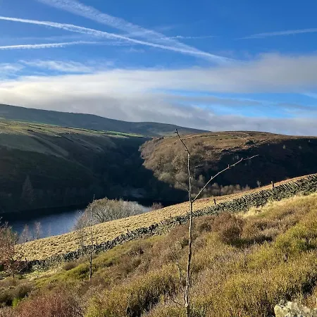 Апартаменты The Shearer's Hut In The Peak Park