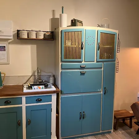 Апартаменты The Shearer's Hut In The Peak Park *