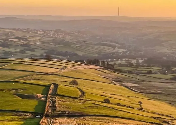 The Shearer's Hut In The Peak Park