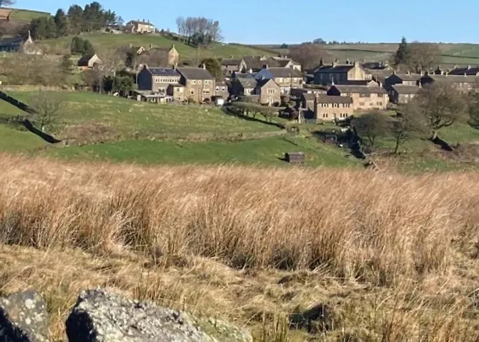 The Shearer's Hut In The Peak Park