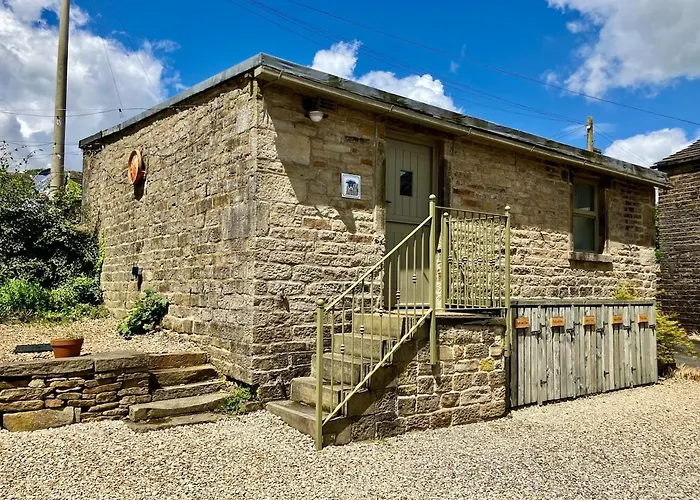 The Shearer's Hut In The Peak Park *