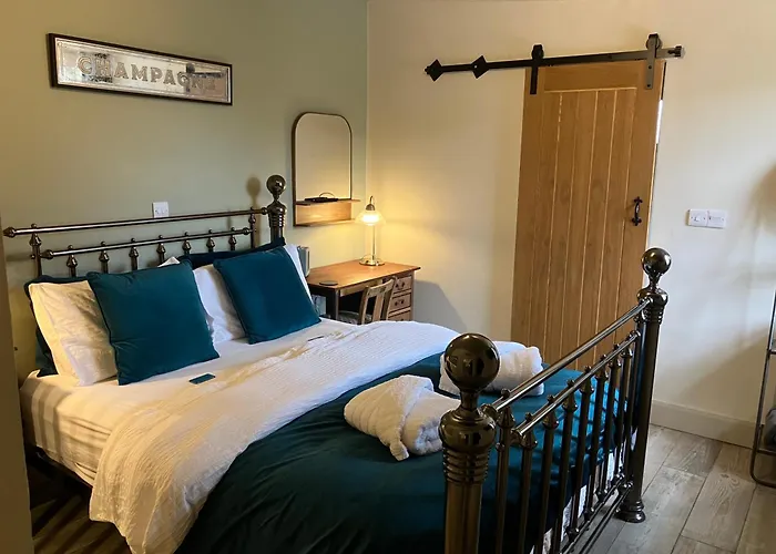 The Shearer's Hut In The Peak Park * Holme (Cumbria)